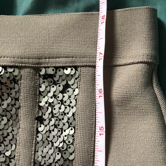 VENUS Grey and Silver Sequin Bandage Mini Skirt size XS-S NWOT - Picture 13 of 14